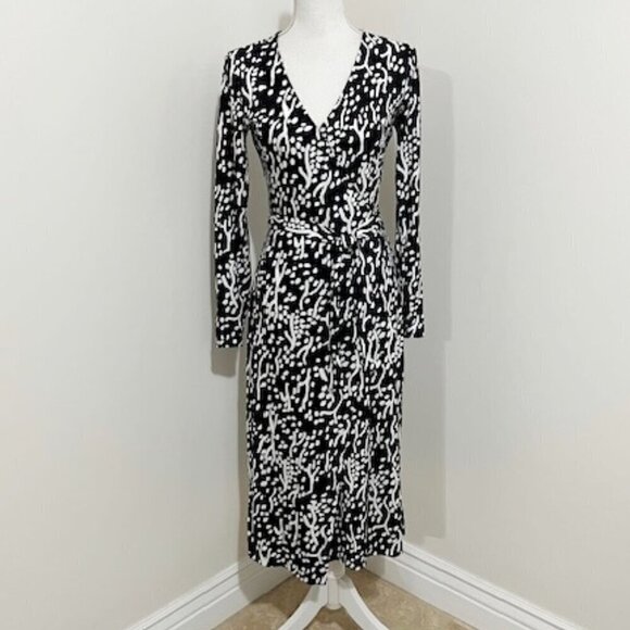 Diane Von Furstenberg Target Black White Midi Wrap Dress Sea Spots Size XS - Picture 1 of 6
